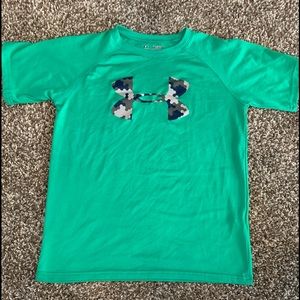 Boys Under Armour T-shirt